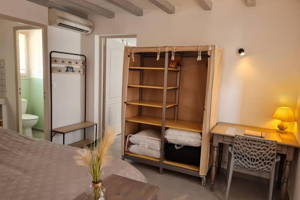 Appart Cosy Avec Son Exterieur Chaleureux,Piscine Et Parking Prive Fontvieille Eksteriør billede